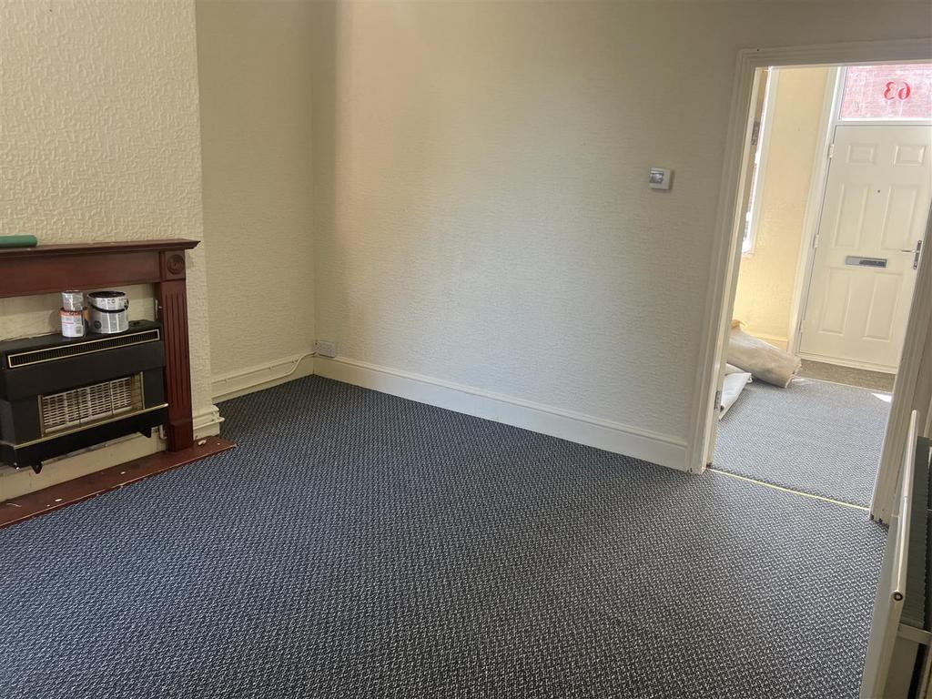 Chuckery Road, Chuckery, Walsall 3 bed terraced house £825 pcm (£190 pw)