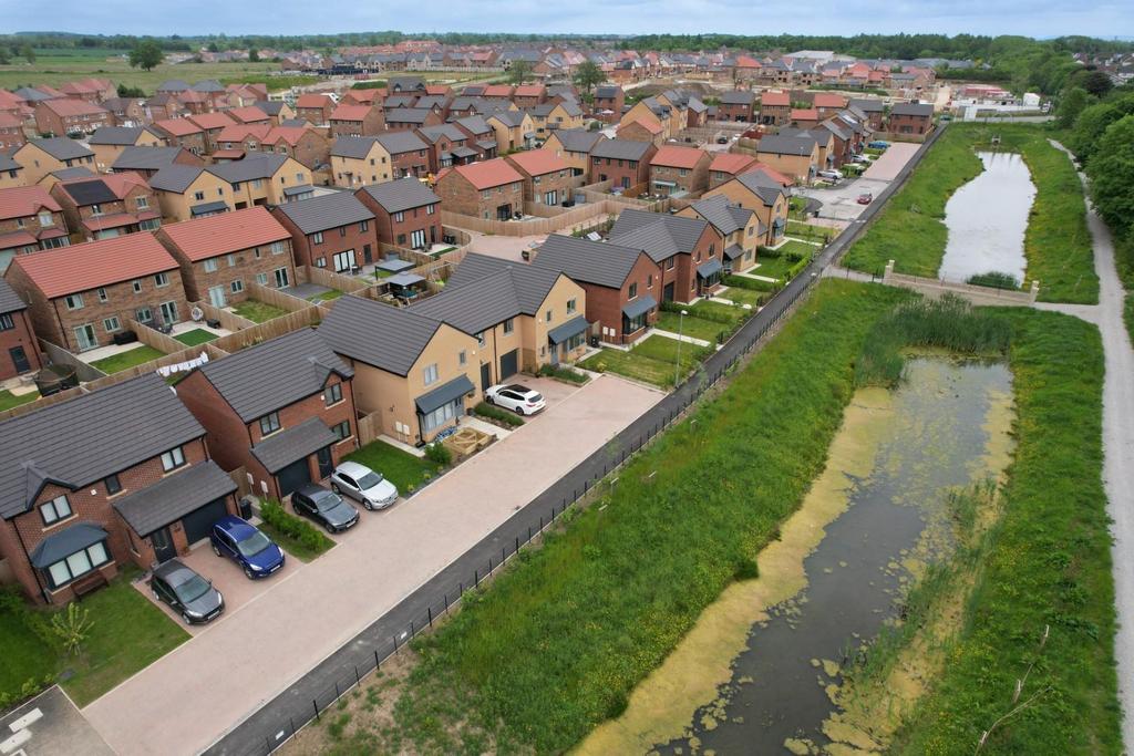 Aerial - West Park - June 2023.jpg