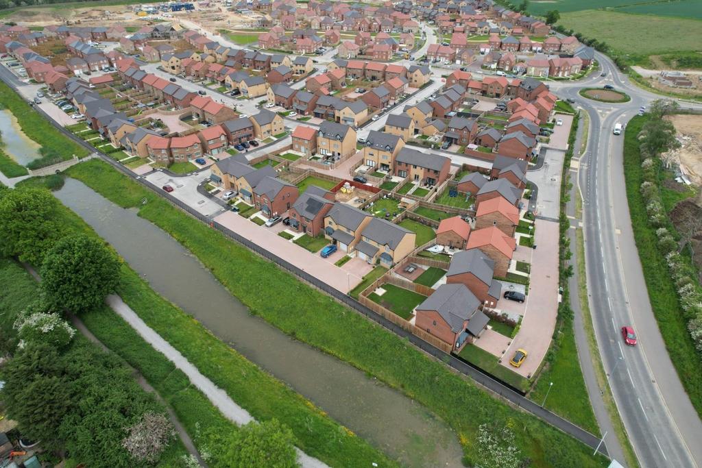 Aerial - West Park - New 2023.jpg