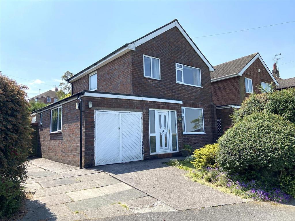 Armshead Road, Werrington, StokeOnTrent 3 bed detached house for sale