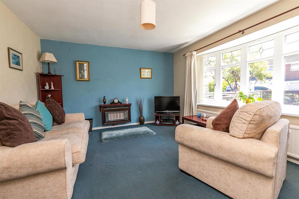 Porthleven Drive, Manchester 3 bed semidetached house for sale £249,950