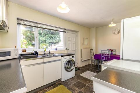 3 bedroom semi-detached house for sale, Porthleven Drive, Manchester