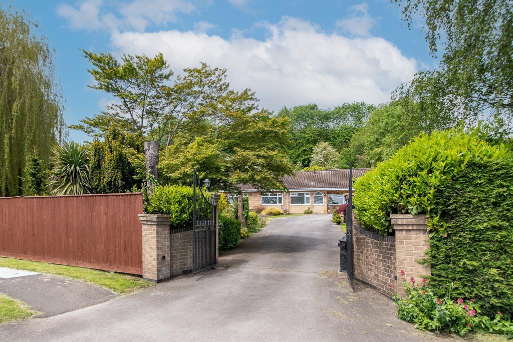 Southwell Road, Lowdham 4 bed detached bungalow for sale £675,000