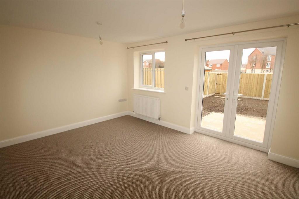 Trumpet Close, Gobowen 2 bed terraced house £725 pcm (£167 pw)