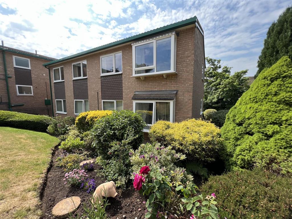 School Hill, Heswall, Wirral 2 bed apartment for sale £225,000