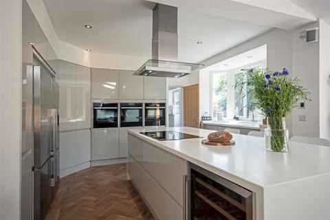 16 Greenhill Road, Sutton Coldfield, B72 1DS