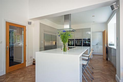 16 Greenhill Road, Sutton Coldfield, B72 1DS