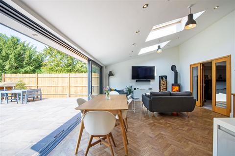 16 Greenhill Road, Sutton Coldfield, B72 1DS