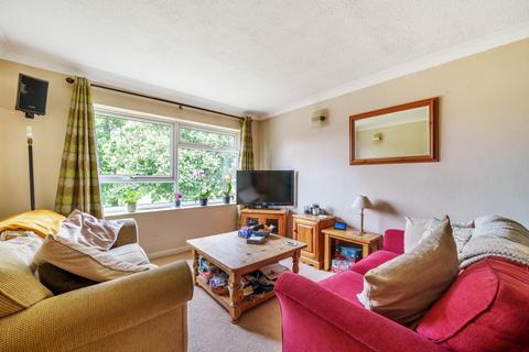 24 Denbigh Road, Thame, OX9 3TL