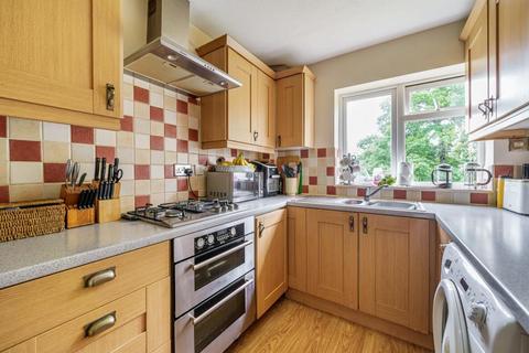 24 Denbigh Road, Thame, OX9 3TL