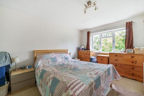 24 Denbigh Road, Thame, OX9 3TL