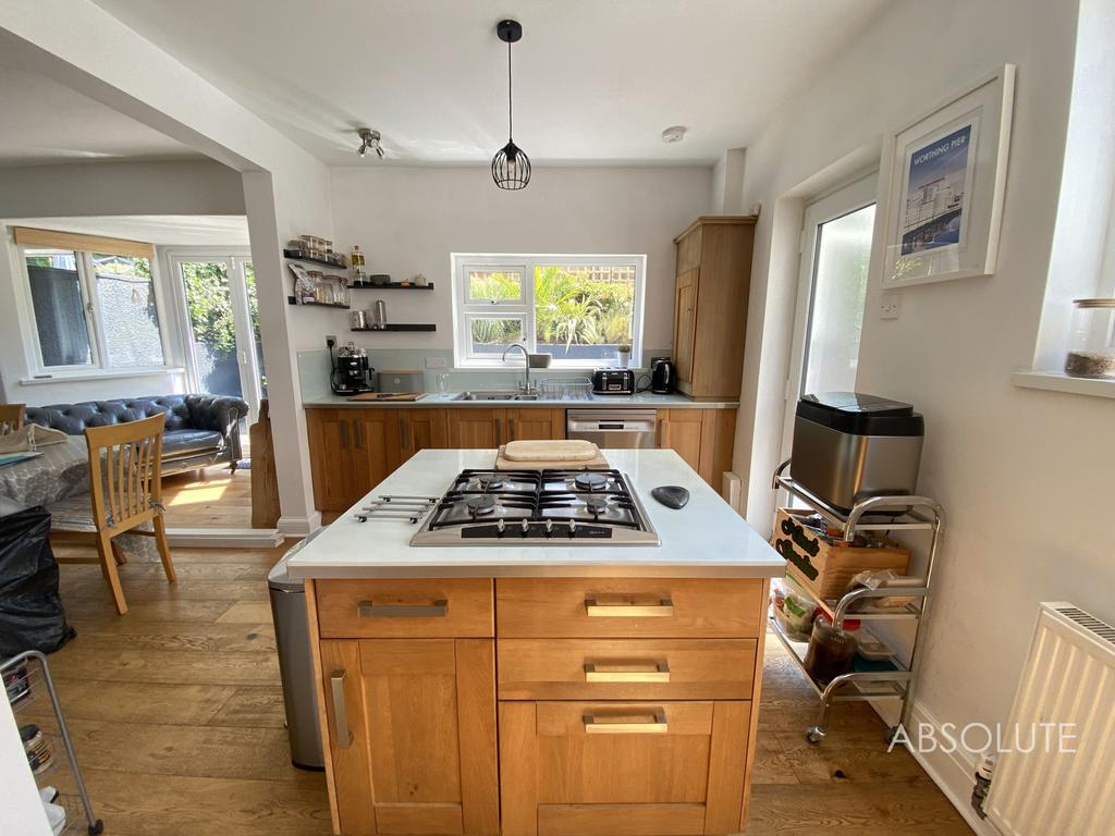 Clennon Rise, Paignton, TQ4 4 bed semidetached house £1,450 pcm (£