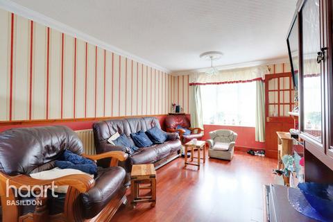16 Cross Green, Basildon, SS16 5QW