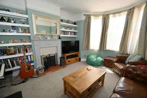 99 Langley Road, Slough, SL3 7DX