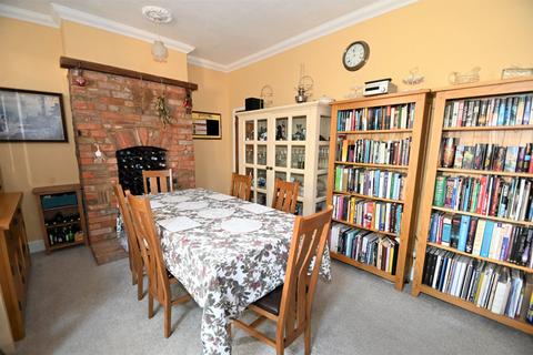 99 Langley Road, Slough, SL3 7DX