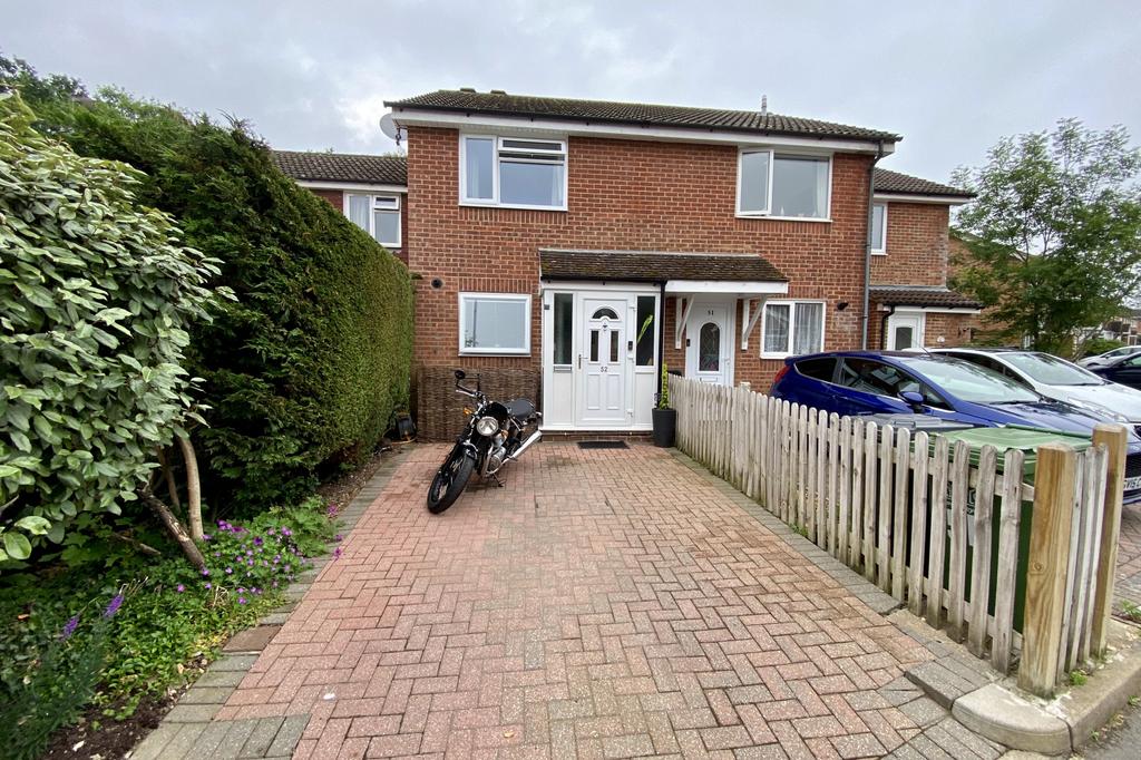 Howlett Drive, Hailsham, East Sussex... 2 bed terraced house £275,000