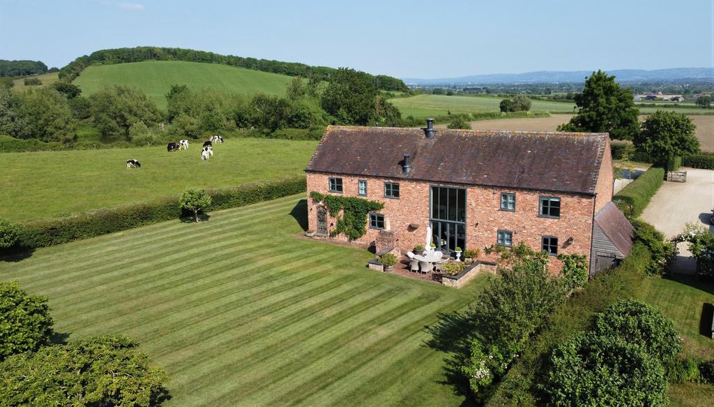 Sandhurst Lane, Sandhurst, Gloucester, Gloucestershire, GL2 4 bed