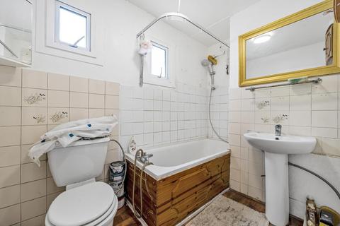 34 Maple Road, London, SE20 8HE