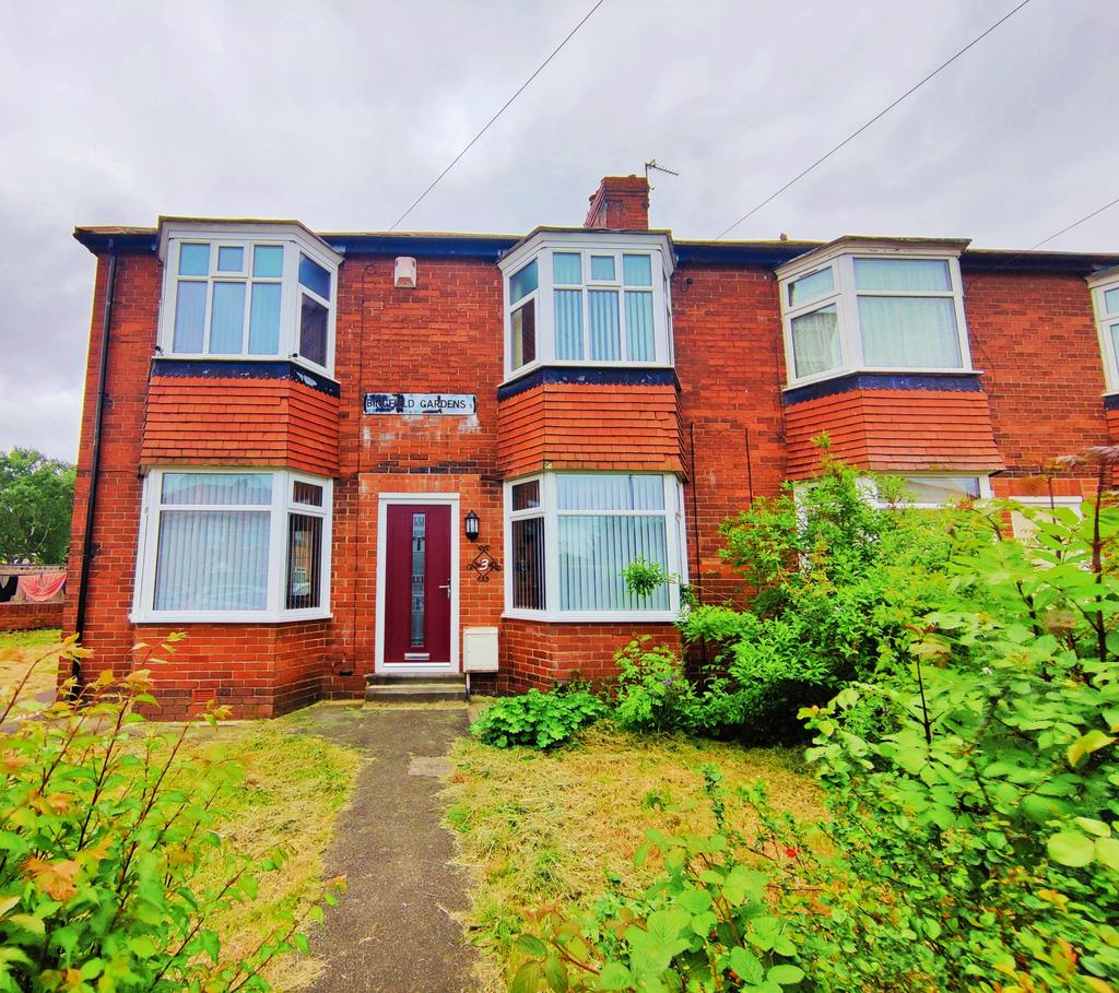 Bingfield Gardens, Fenham, Newcastle... 2 bed flat £95,000