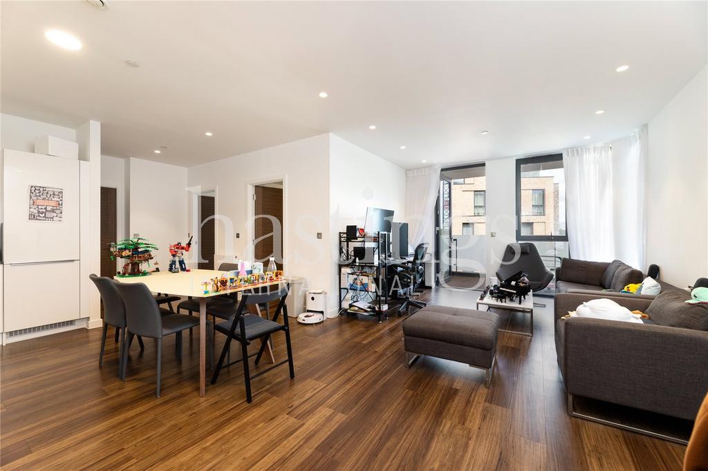 Hornbeam House, 22 Quebec Way, Canada Water, London, SE16 2 bed