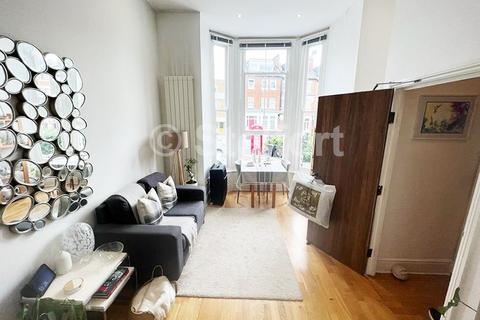 undefined, Primrose Gardens, London NW3