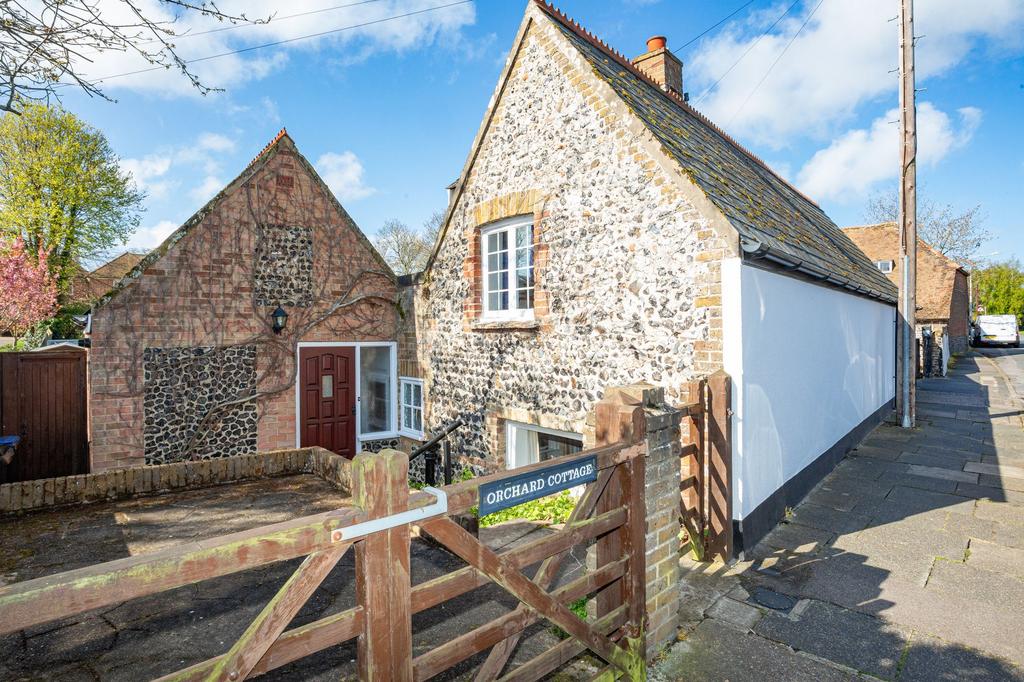 Vale Road, Broadstairs, CT10 4 bed cottage for sale £725,000