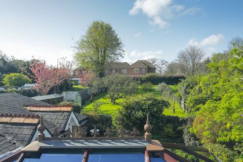 4 bedroom cottage for sale, Vale Road, Broadstairs, CT10