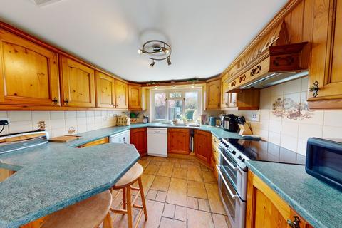 4 bedroom cottage for sale, Vale Road, Broadstairs, CT10