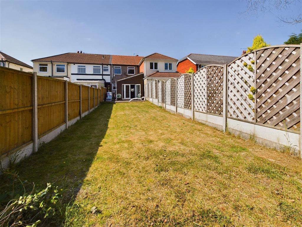 SCARTH HILL LANE, AUGHTON, ORMSKIRK 2 bed terraced house for sale £