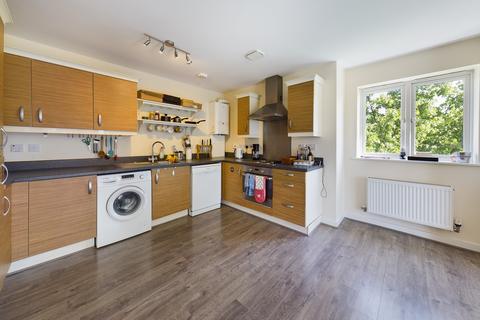 2 bedroom flat for sale, Stanley Avenue, Cambridge