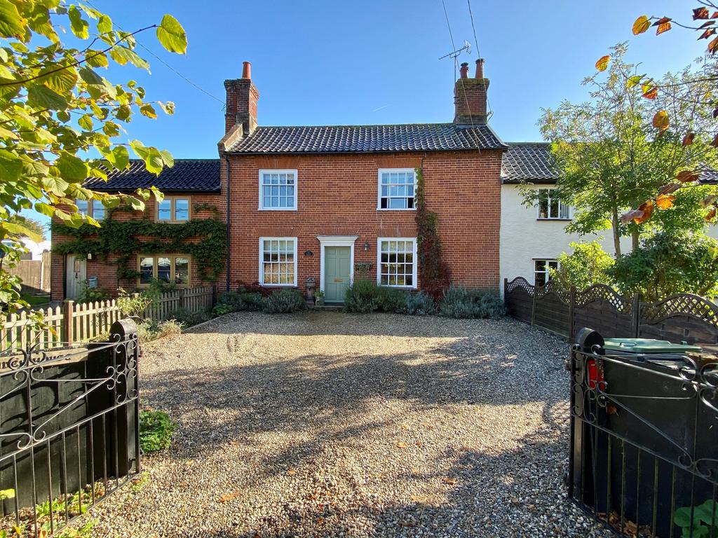 The Street, North Lopham, Norfolk 4 bed terraced house £425,000