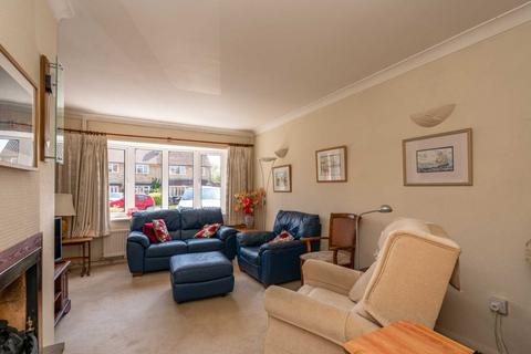 31 Ellingham Road, Hemel Hempstead, HP2 5LE
