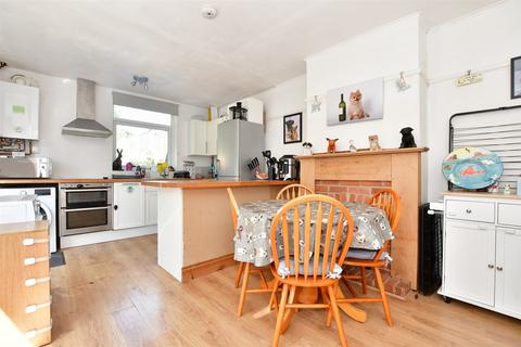44 Cromwell Road, Caterham, CR3 5JA