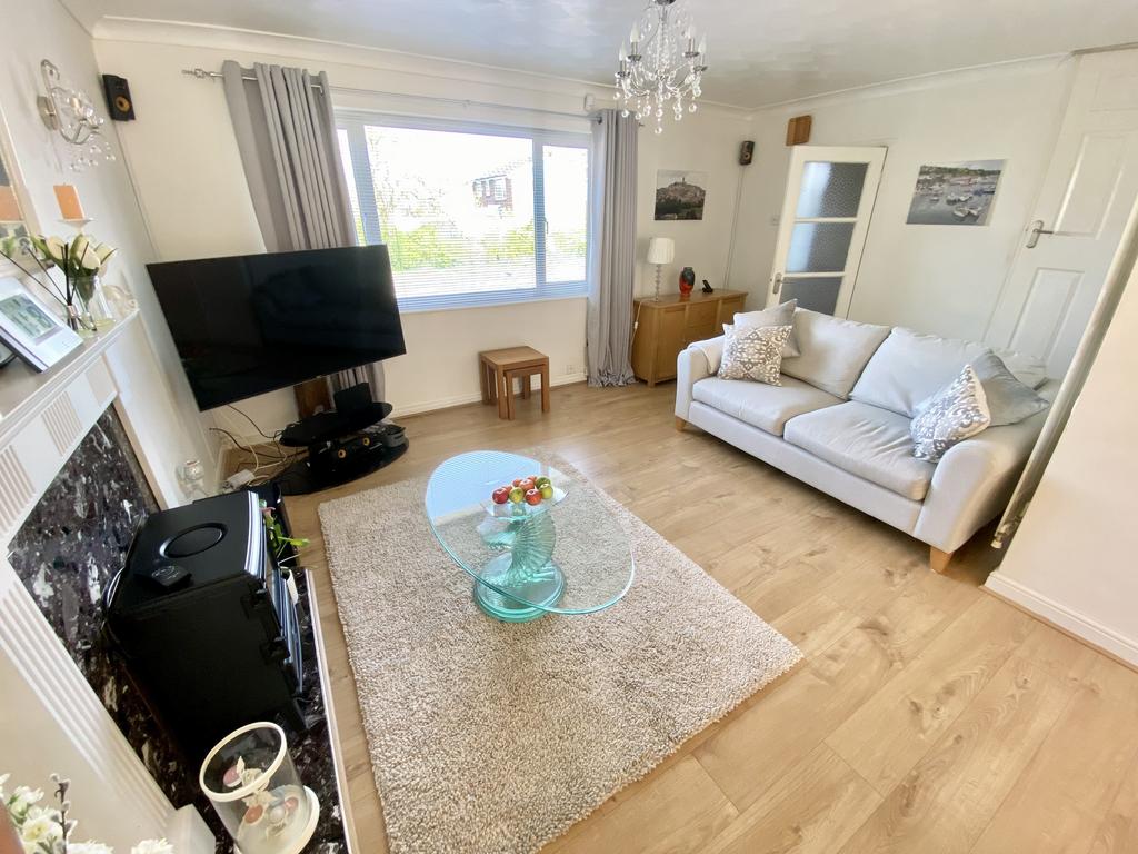 Ebbisham Drive,Eaton,Norwich,NR4 6HW 4 bed detached house £425,000