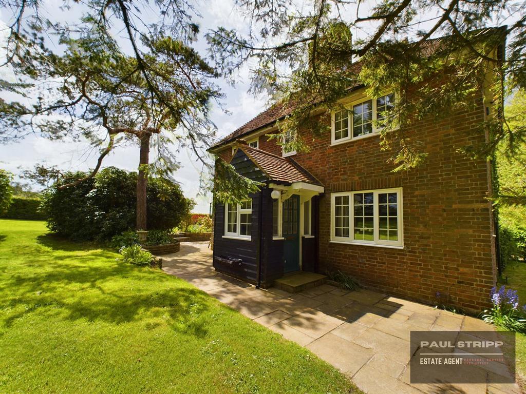 Netherfield Road, Battle, TN33 3 bed detached house for sale £750,000