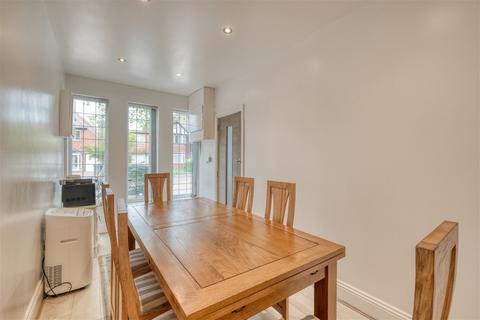 12 Ferndale Road, Birmingham, B28 9AX