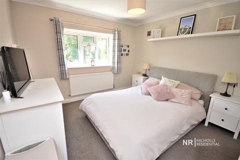 148 Ewell By Pass, Epsom, KT17 2PP