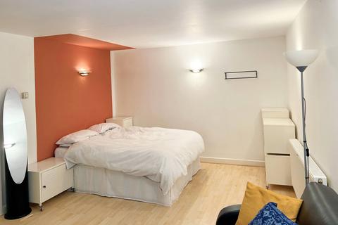 Studio to rent, Dorset Gardens, Brighton BN2