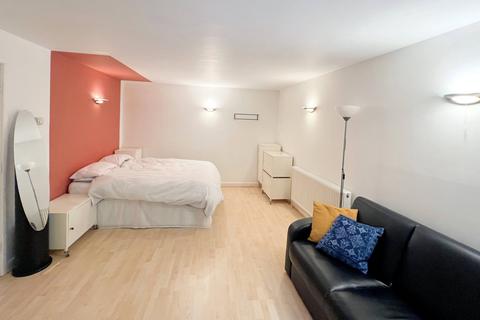 Studio to rent, Dorset Gardens, Brighton BN2