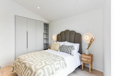 1 bedroom apartment to rent - Ganton Street  W1F