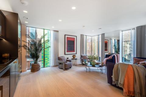 Flat 5, 106 Berwick Street, London, W1F 0DX