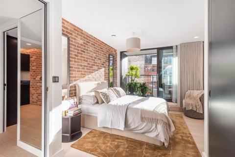 Flat 5, 106 Berwick Street, London, W1F 0DX
