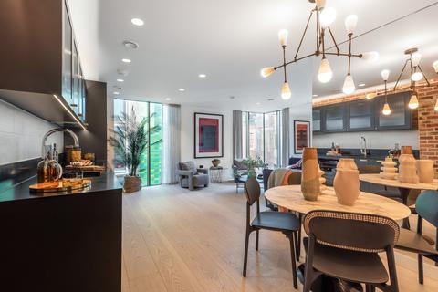 Flat 5, 106 Berwick Street, London, W1F 0DX
