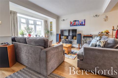 233 Straight Road, Romford, RM3 7JP