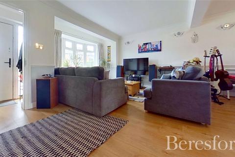 233 Straight Road, Romford, RM3 7JP