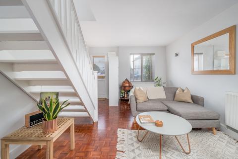 6 Veronica Gardens, London, SW16 5JS