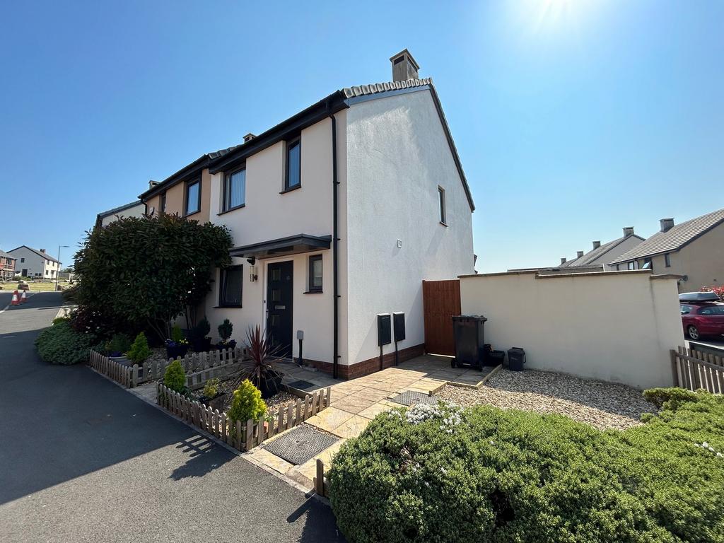 White Rock, Paignton 2 bed semidetached house for sale £260,000