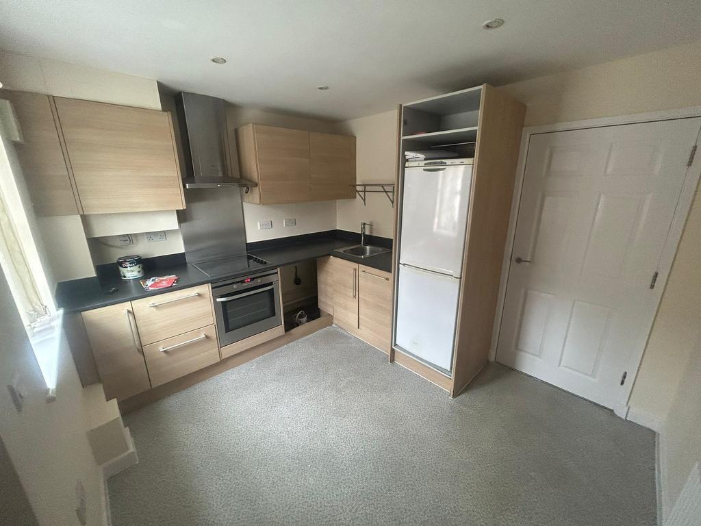 Albion Street, Spalding, Pe11 2aj 2 Bed Terraced House - £780 Pcm (£180 Pw)