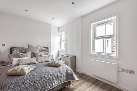 1 bedroom flat for sale, Flat 12,  Atlantic House,  West Bar Street,  Banbury,  Oxfordshire,  OX16