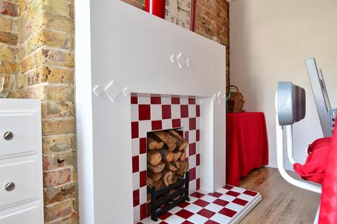 46 Fairlight Avenue, Ramsgate, CT12 6EH